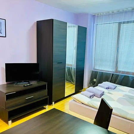 Predela 1 - 10 Near Lift Lejlighedshotel