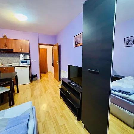 Predela 1 - 10 Near Lift Appart hôtel