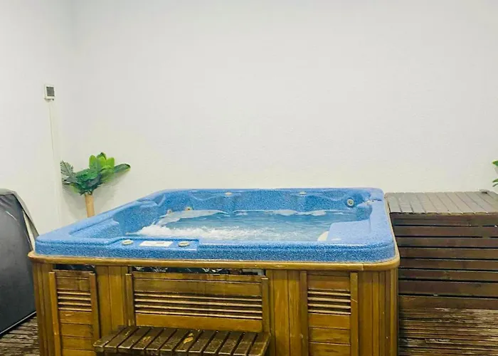 Predela 1 - 10 Near Lift 아파트호텔 반스코